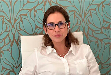 Sobre a Dra. Ana Glenda